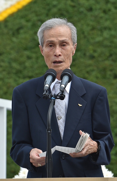 拍手の意味――長崎原爆犠牲者慰霊平和祈念式典