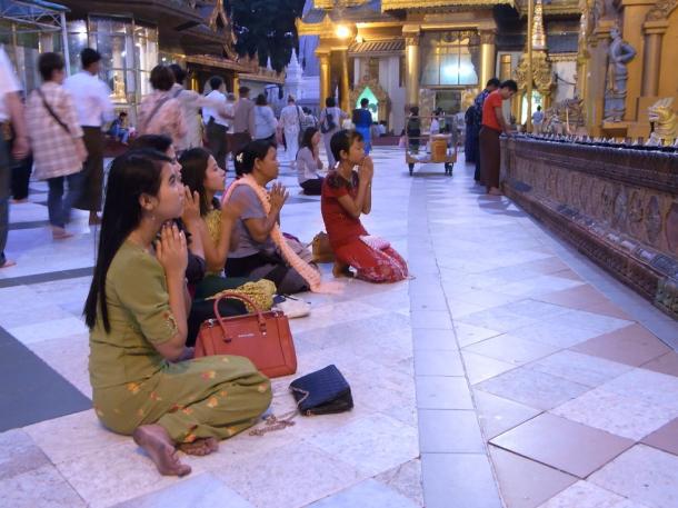 ［1］ヤンゴンの街も市民も驚くほど平静な理由