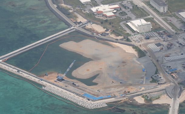 深まる辺野古新基地の「闇」、沖縄の今を見る