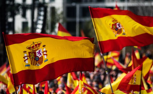 スペインが問う「政治の劣化」という問題