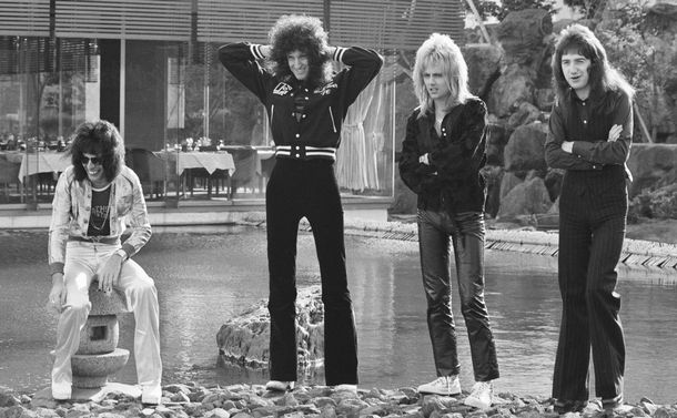 フレディ マーキュリーが語る親友メアリーと楽曲 岩崎賢一 論座 朝日新聞社の言論サイト