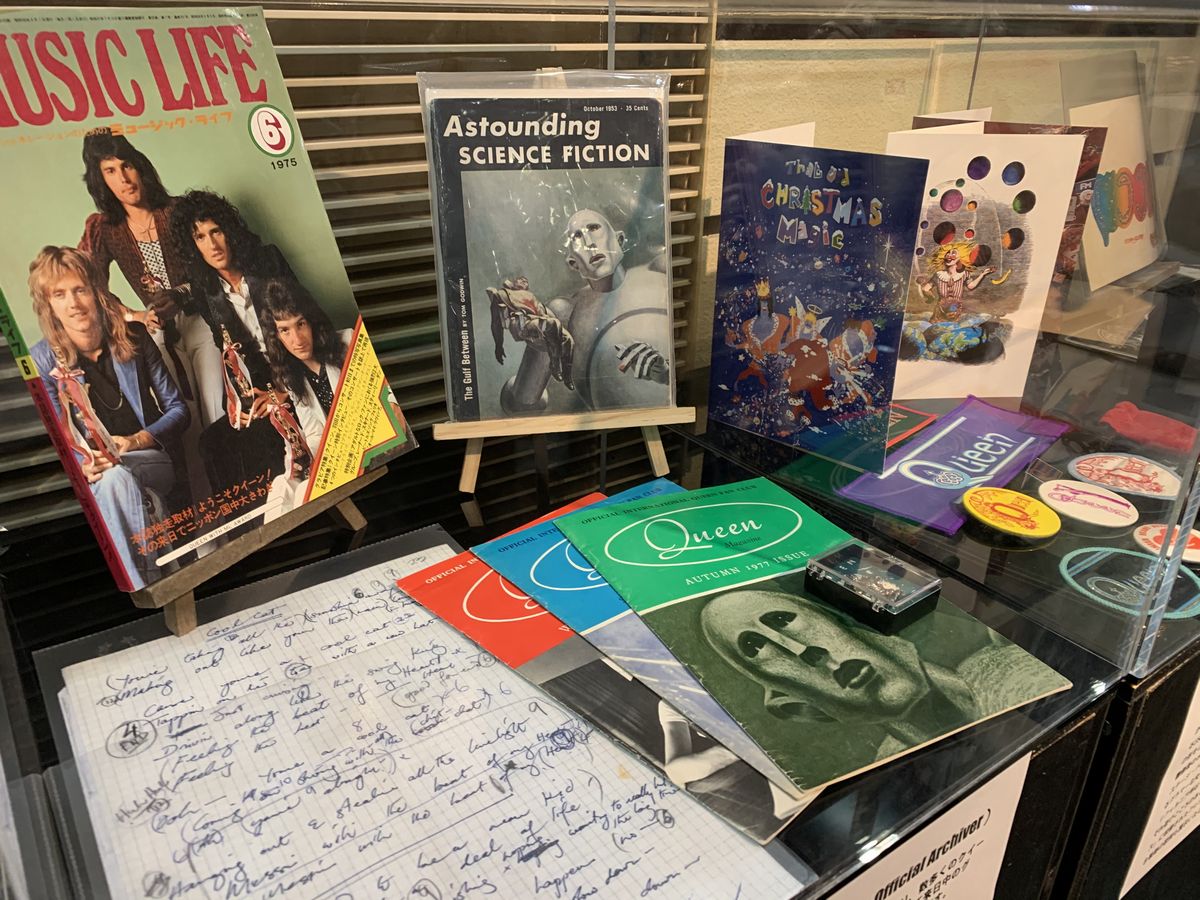 フレディ マーキュリーが語る親友メアリーと楽曲 岩崎賢一 論座 朝日新聞社の言論サイト