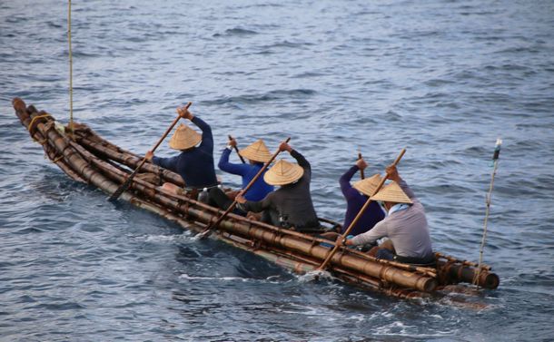 竹筏舟の失敗が考古学誌の論文になった