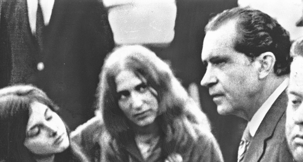 米政治の底流の変化を描いた ニクソンのアメリカ 松尾文夫 三浦俊章 論座 朝日新聞社の言論サイト