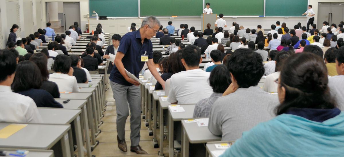 氷河期世代が人生を取り戻すために 全国でひろがる公務員中途採用試験 川本裕司 論座 朝日新聞社の言論サイト