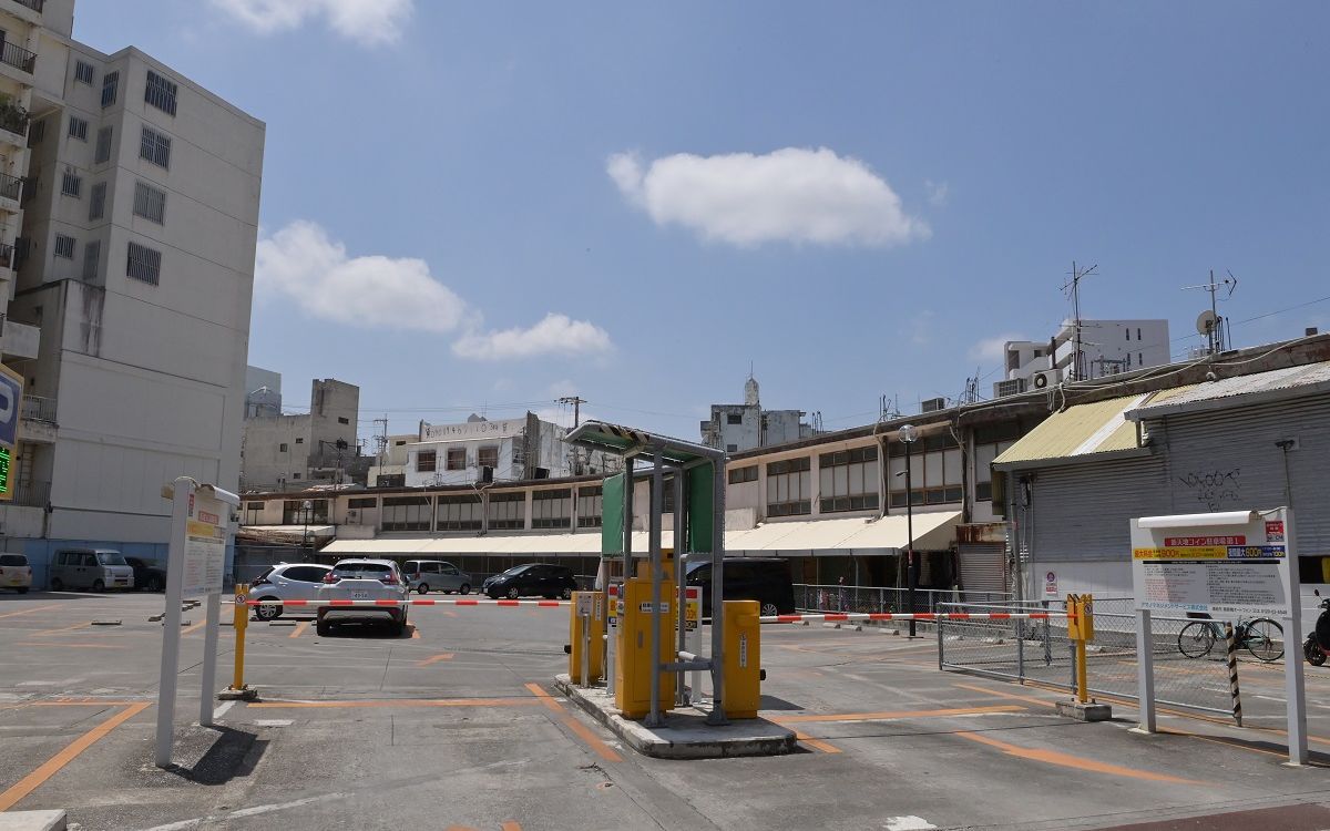 沖縄2022 衣料からみえる戦後史、洋裁が女性たちを支えた - 橋本倫史｜論座アーカイブ