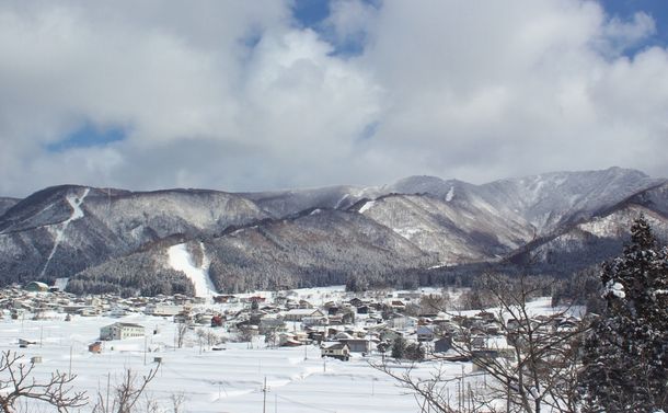 自然と文化ふれあう“和のリゾート” 野沢温泉村物語（上）スキー編 - 沓掛博光｜論座アーカイブ