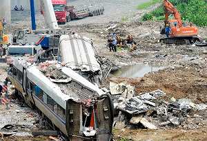 高速鉄道事故と中国の 体質 Webronza 朝日新聞社の言論サイト